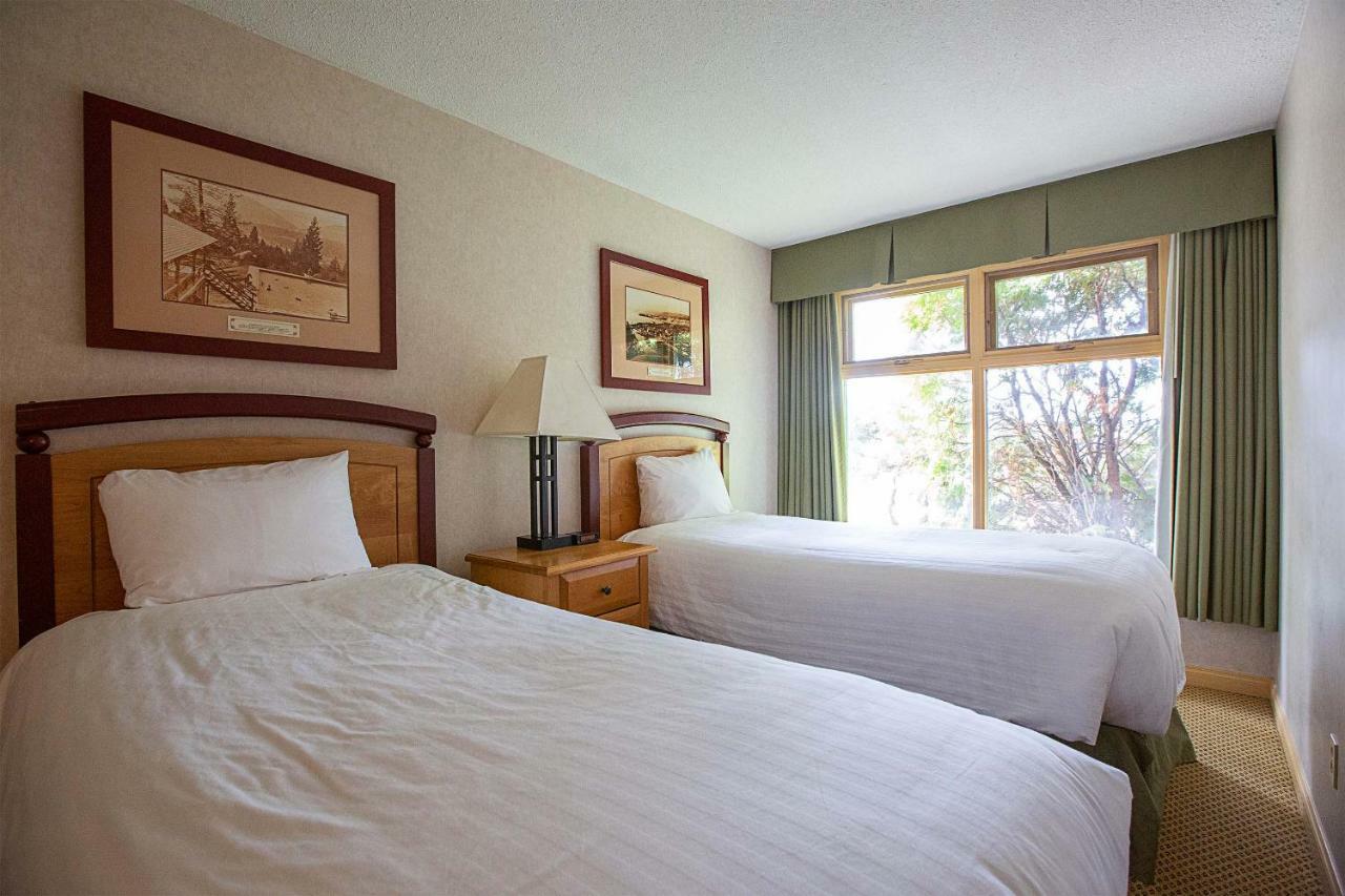 Fairmont Hot Springs Resort Exterior photo